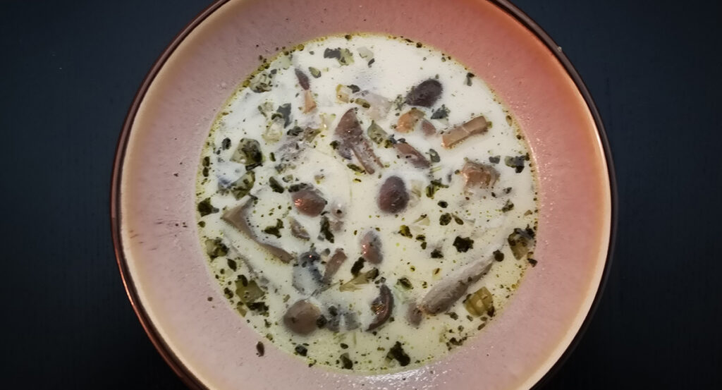 Gerookte paddenstoelensoep