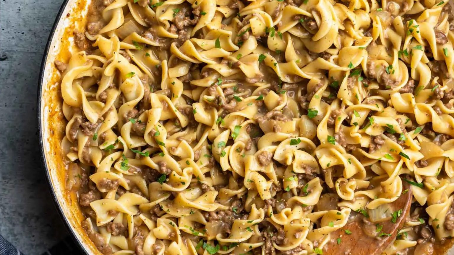 Stroganoff pasta op de bbq