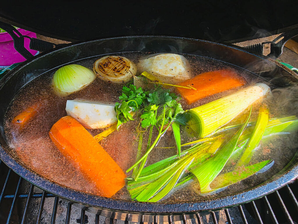 Zelfgetrokken runderbouillon bereiding