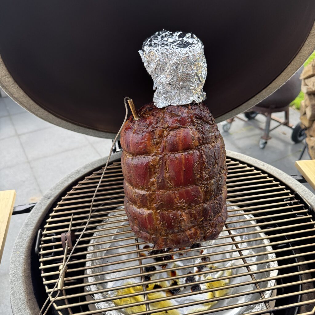 Beefhammer op de kamado Joyce Haerlman